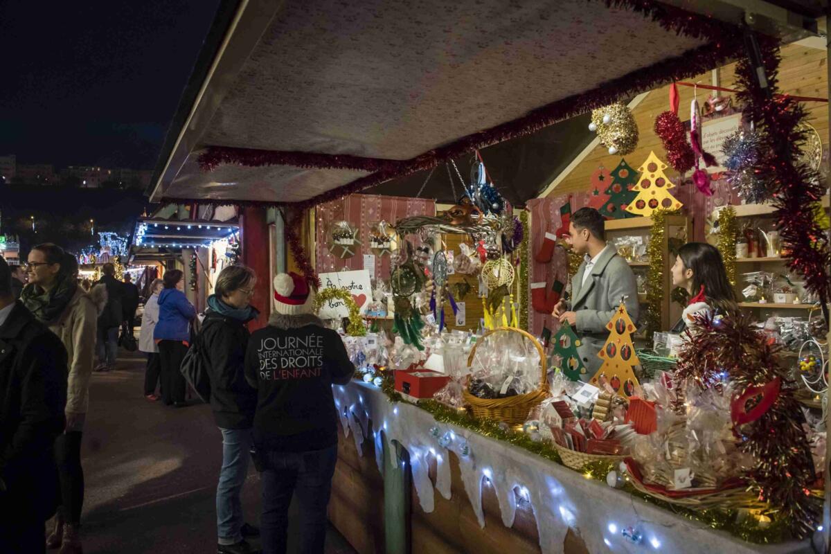 Un stand dédié aux Droits de l’Enfant sur le Marché de Noël