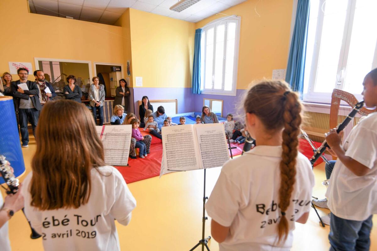 Les élèves de l’Académie Rainier III à la rencontre des tout-petits des crèches :  Joli succès pour le Bébé Tour !
