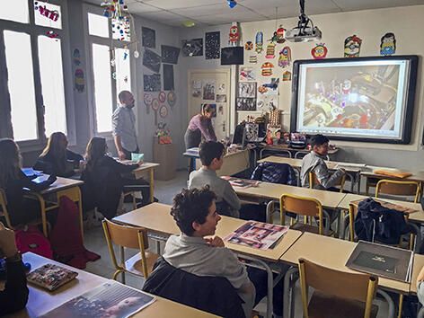 Résidence d’artiste en milieu scolaire en partenariat avec la Direction de l&rsquo;Education Nationale, de la Jeunesse et des Sports         et avec le soutien du Gouvernement Princier