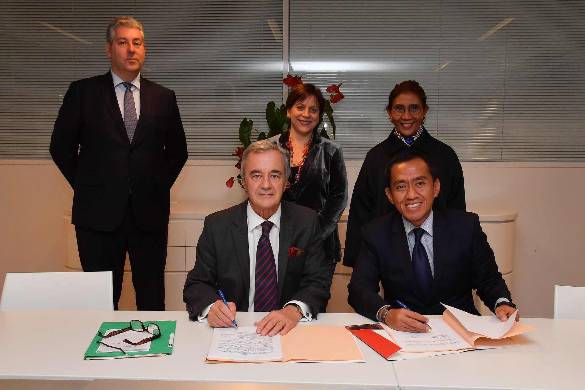 Signature accord Monaco et Indonésie